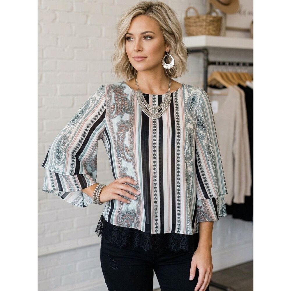 Chico’s 0 Tiered Sleeve Top Popover Paisley Stripe Print Size Small Lace Boho
